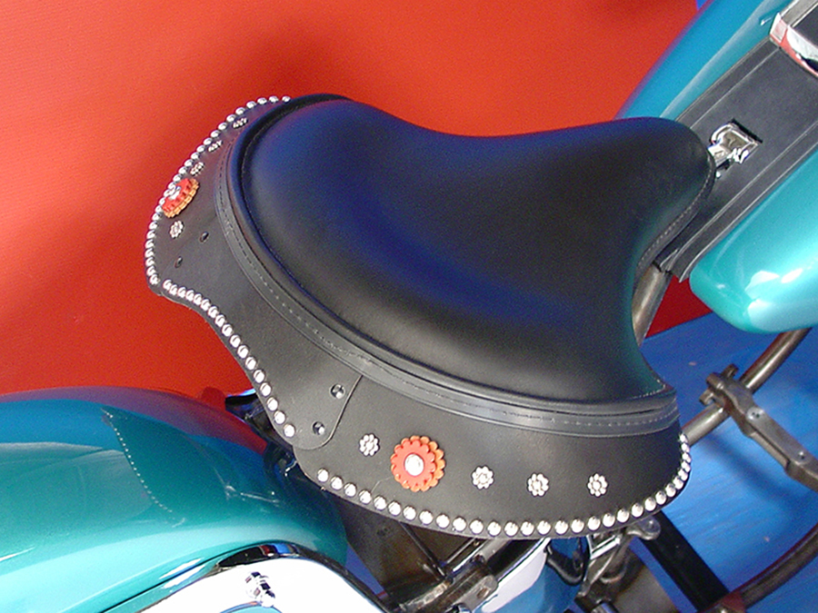 Black Leather Early Style Solo Seat